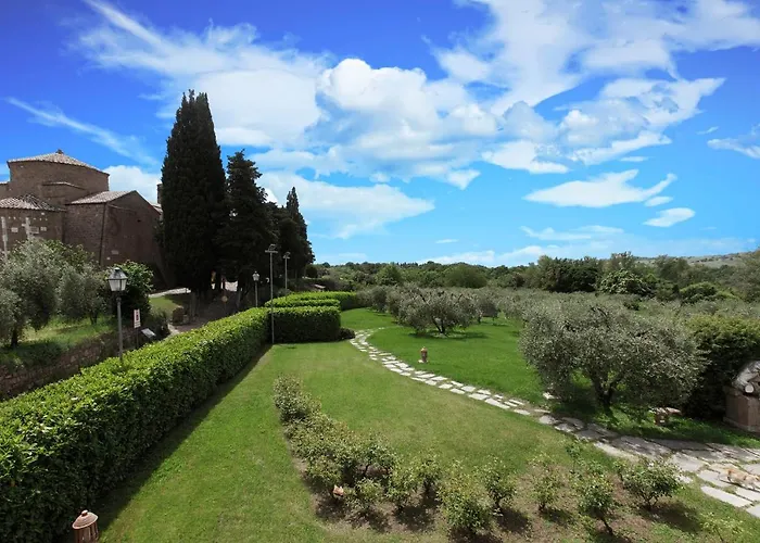 & 4* Sovana
