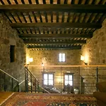 & Sovana